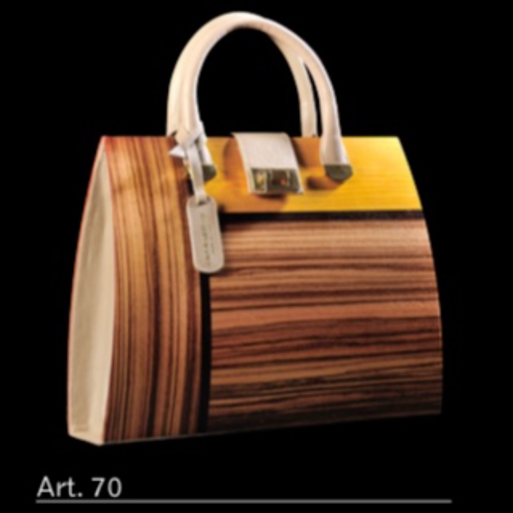 Unique Purse - Picture 2 of 2